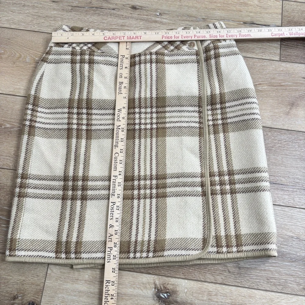 Liz Claiborne 100% Wool Wrap Skirt Size 14 Plaid Brown & Beige Lined Classic